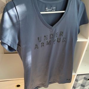 Under Armour top